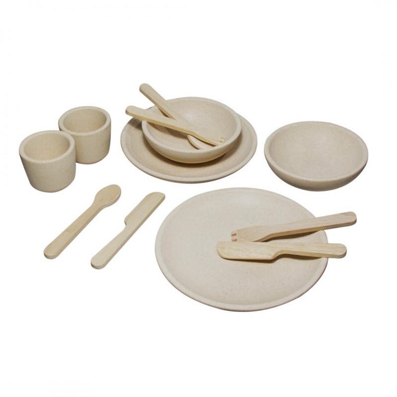 Platos y Cubiertos de Madera Natural - Plan Toys - Aúpa Organics