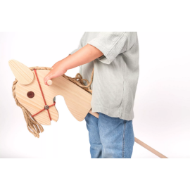 CABALLO CON PALO – MORA PLAY